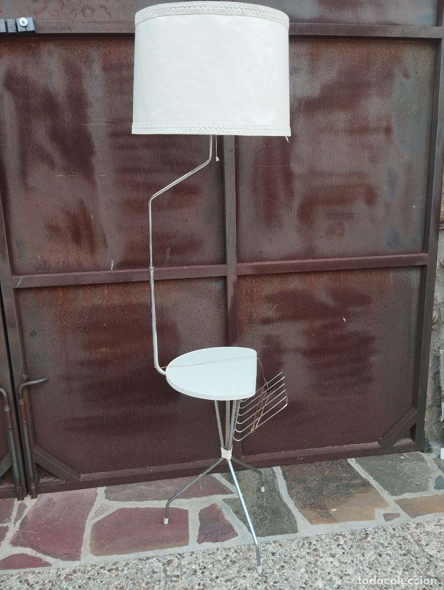 Vintage: Lampara vintage de pie.