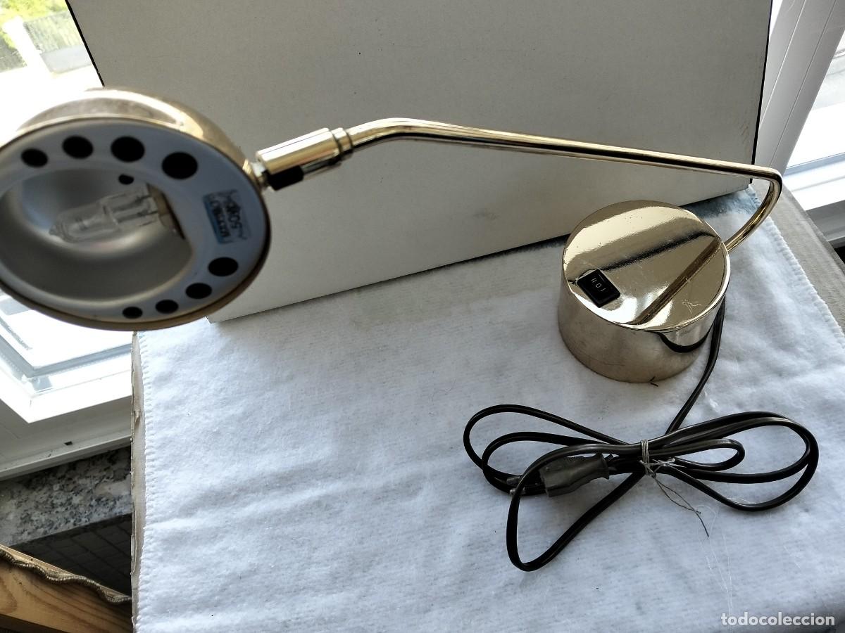 Vintage: LAMPARA ESCRITORIO LATON FORADA S&Ntilde;OS 70 - Foto 2