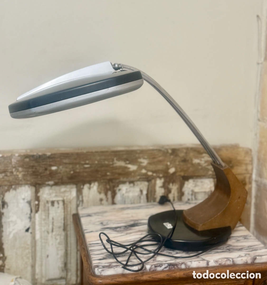 Vintage: L&aacute;mpara Falux. Fase . Madera y cromado