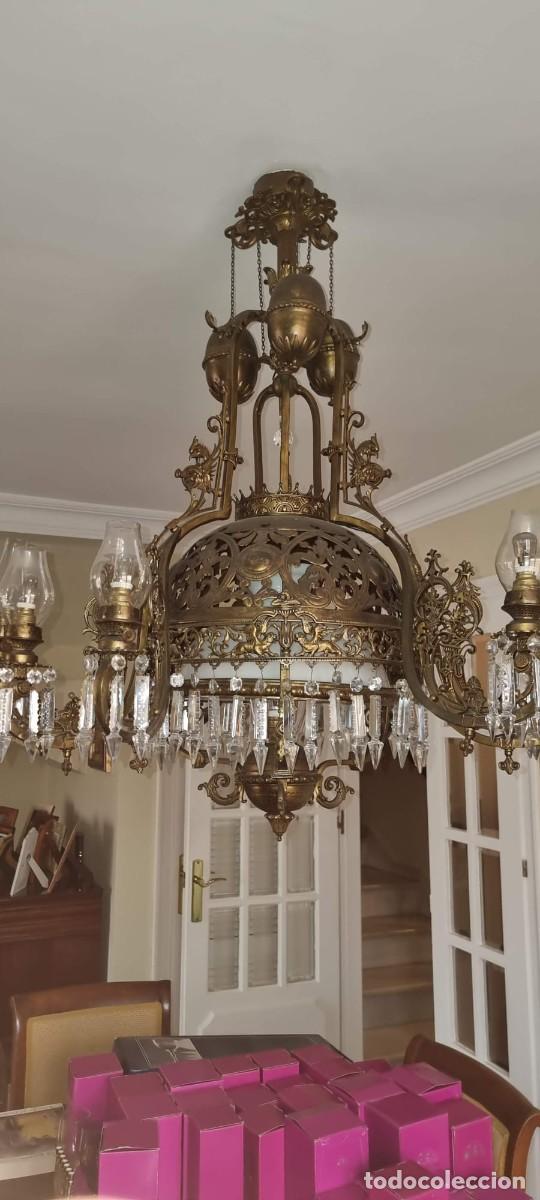 Vintage: LAMPARA ANTIGUA COMPLETAMENTE REFORMADA PARA USO CON LUZ ELECTRICA. DE ACERO Y VIDRIO.