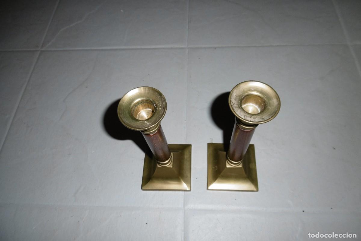 Vintage: LOTE DE 2 CANDELABROS DE LATON - Foto 3
