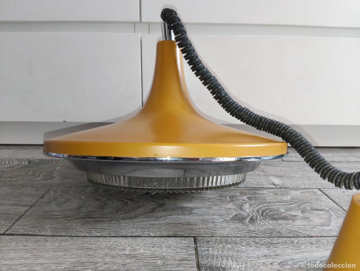 Vintage: L&aacute;mpara Colgante Vintage A&ntilde;os 70 Space Age - Mostaza y Cristal Prensado 30x36 cm
