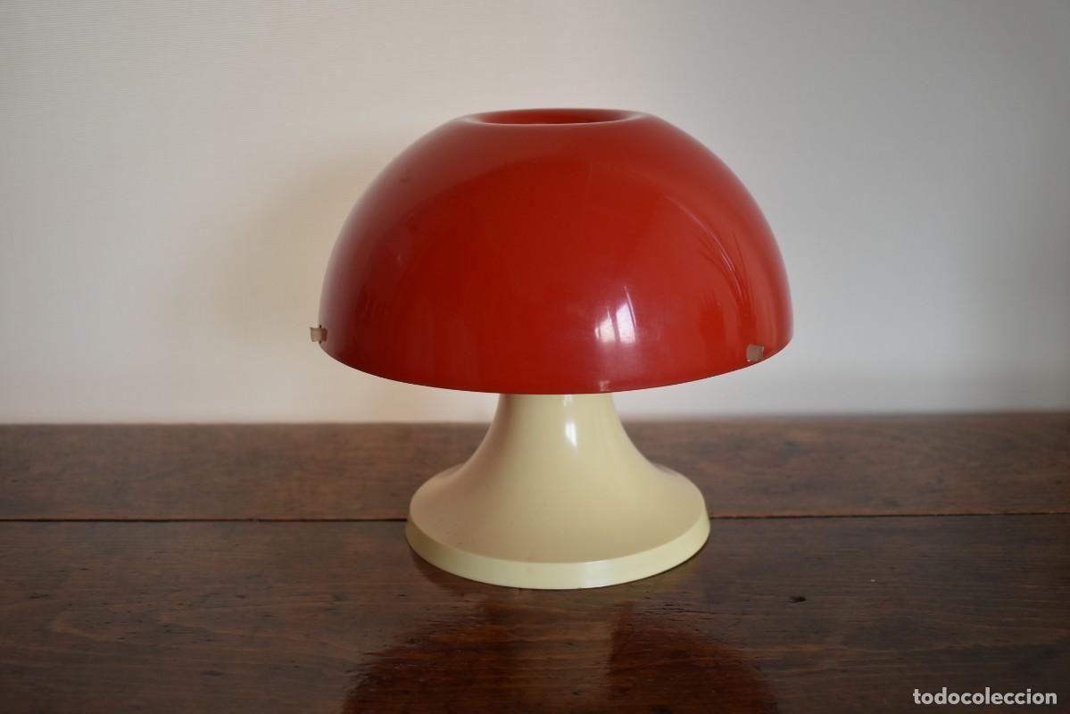 Vintage: L&aacute;mpara de mesa tipo hongo IXO