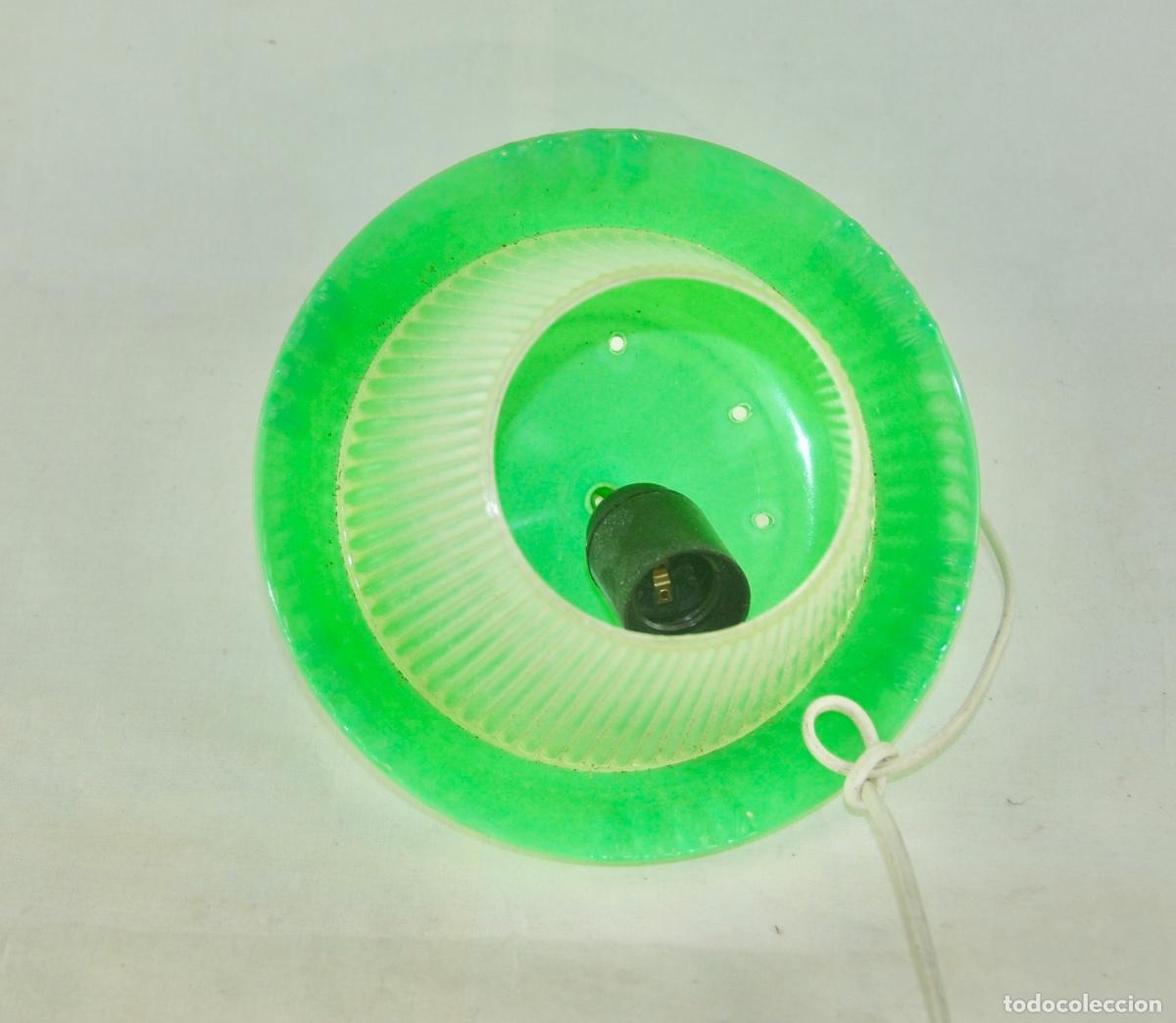 Vintage: L&aacute;mpara pl&aacute;stico verde y transparente - Foto 7