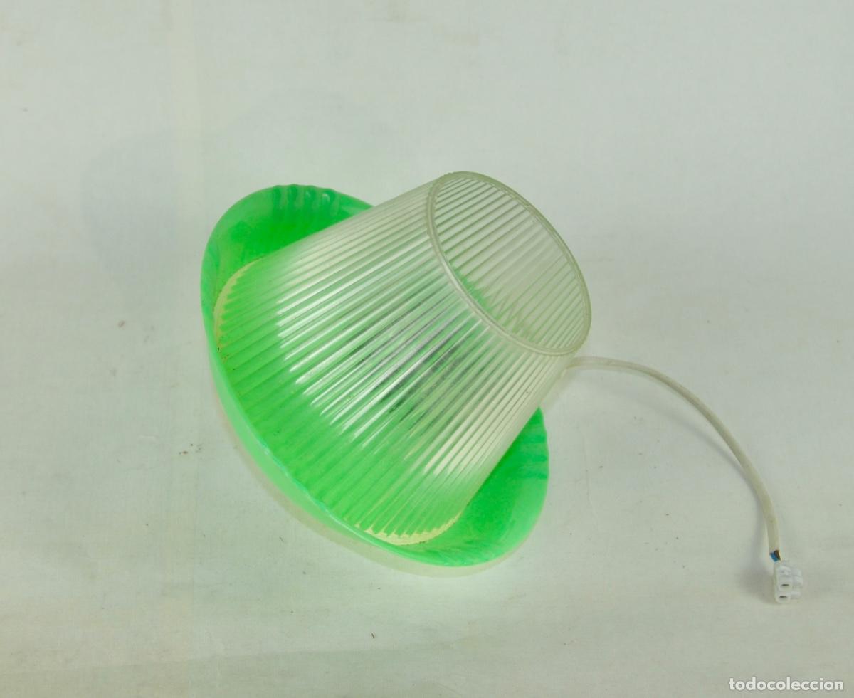 Vintage: L&aacute;mpara pl&aacute;stico verde y transparente - Foto 8