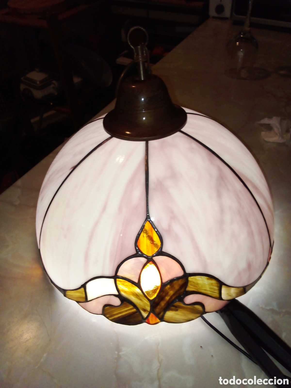 Vintage: Lampara &rdquo;Tiffany&rdquo; blanca-rosa