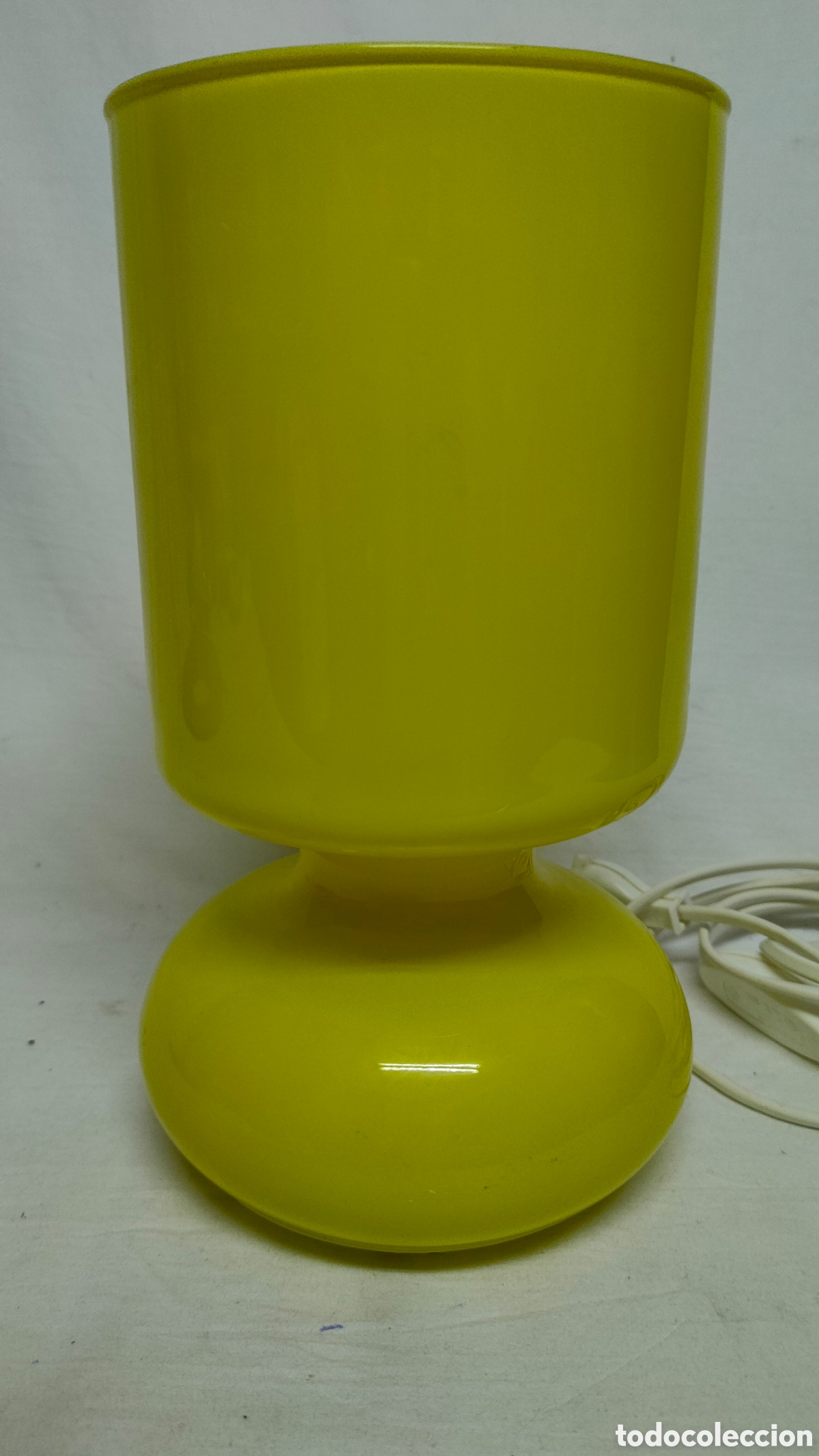 Vintage: LAMPARA DE MESA LYKTA DE IKEA.VIDRIO SOPLADO ARTESANAL.COLOR AMARILLO.A&Ntilde;OS 90.UNICA EN TC.VINTAGE.