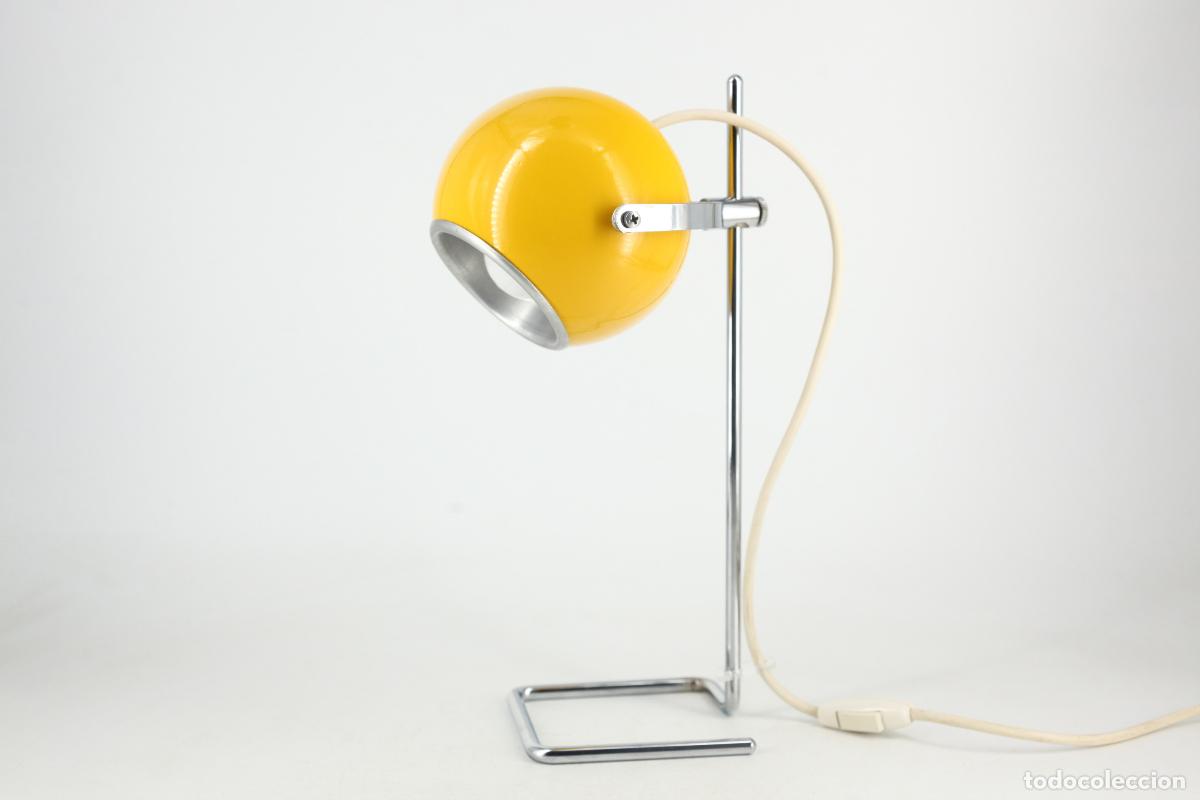 Vintage: lampara eyeball Aluminor Nice vintage amarillo cromado space age sobremesa retro pop Francia 70's