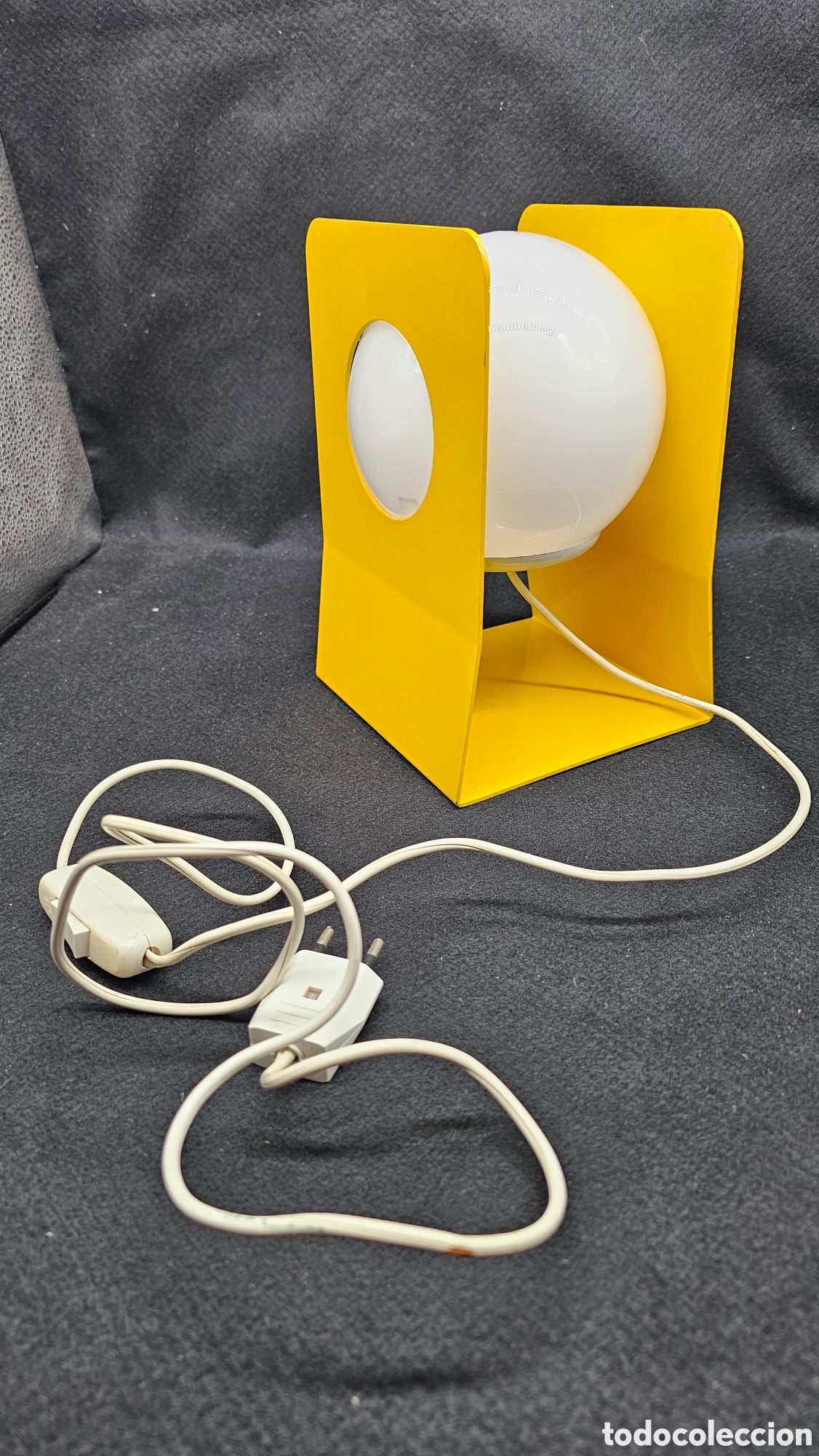 Vintage: L&aacute;mpara de sobremesa estilo Space Age