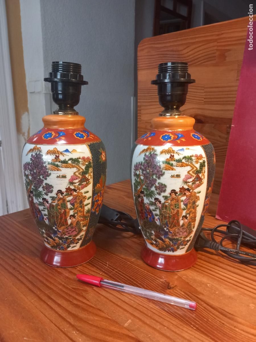 Vintage: - Lamparas pareja japonesas Satsuma de mesa, 28 cm. de altas,