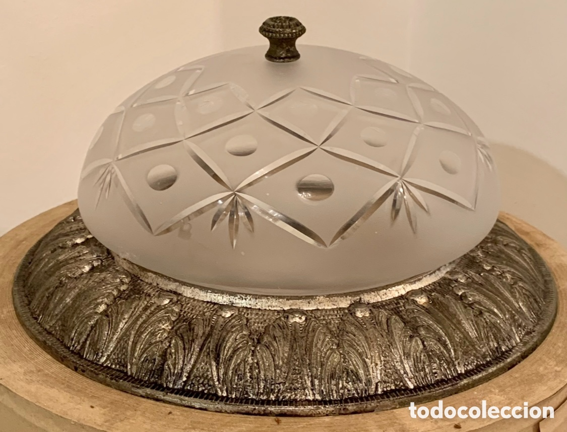 Vintage: Aplique. L&aacute;mpara de techo. Metal y cristal tallado. A&ntilde;os 70.