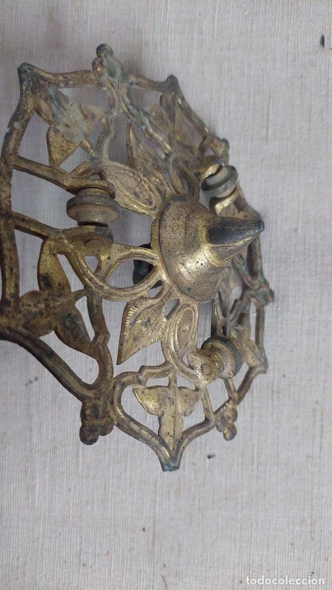 Vintage: Antiguo soporte de techo con poleas para l&aacute;mpara en bronce - Foto 3