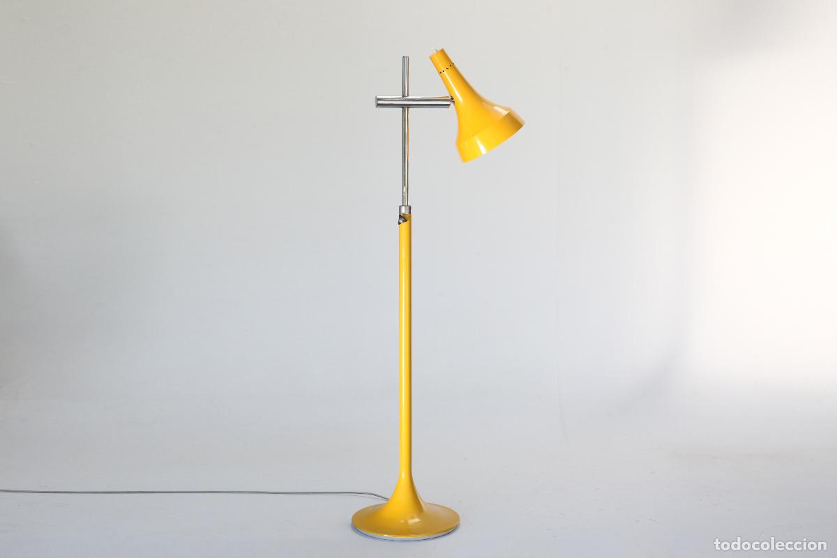 Vintage: lampara pie Grin orientable metal cromado amarillo tulip vintage retro Fase Espa&ntilde;a 70's