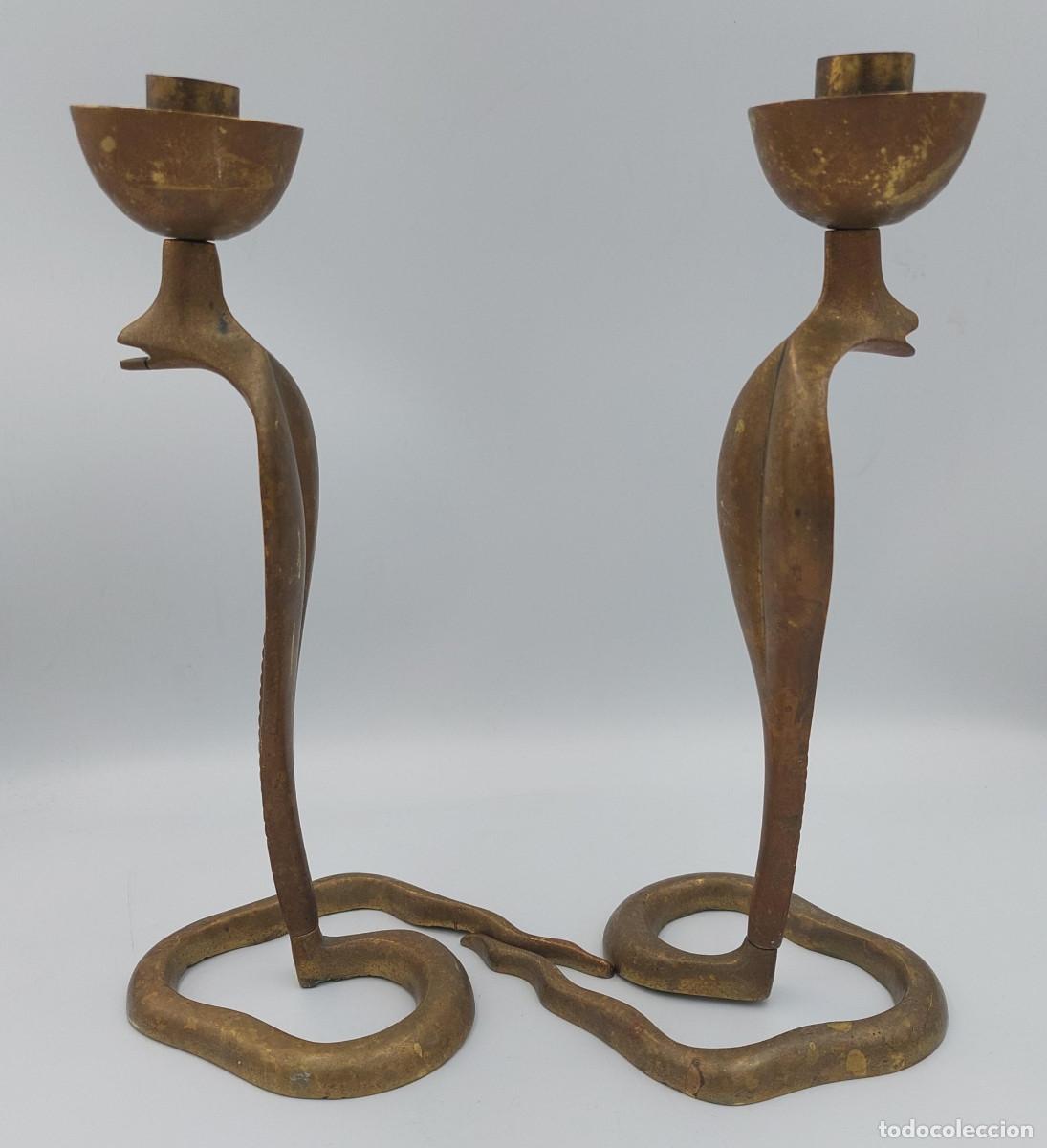 Vintage: Pareja de candelabros laton cobra