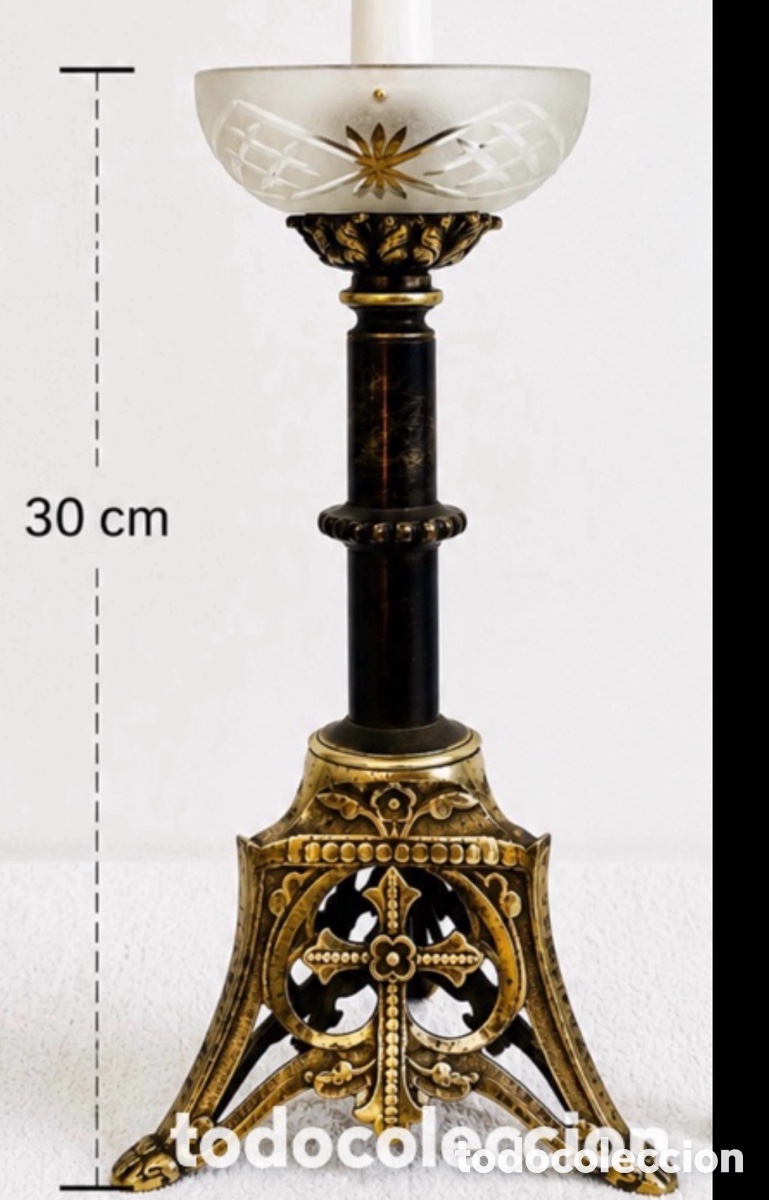 Vintage: Candelabro de lat&oacute;n Franc&eacute;s con plato de cristal y Cruz