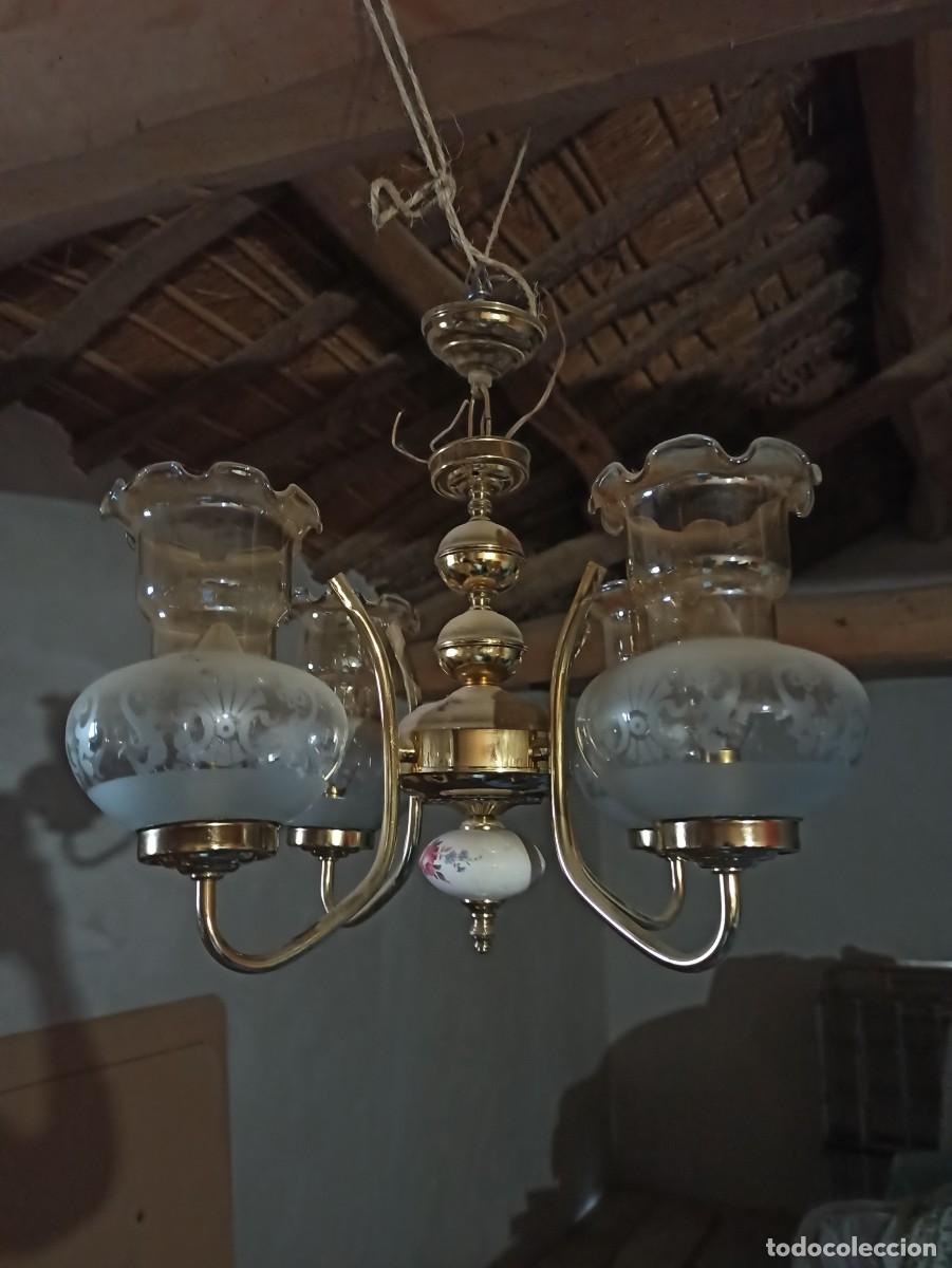 Vintage: Lampara de ara&ntilde;a antigua - Foto 1