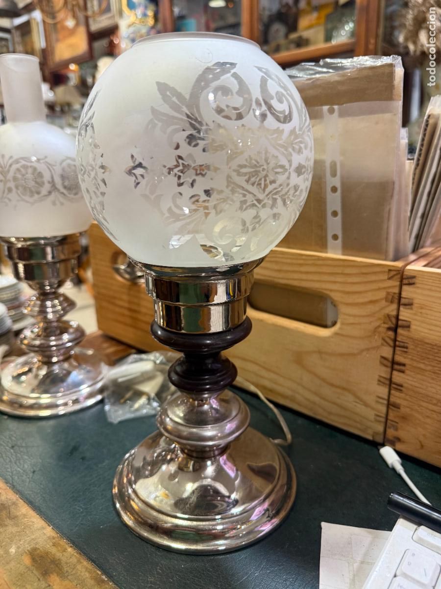 Vintage: PRECIOSA LAMPARA DE ALPACA CON BA&Ntilde;O DE PLATA Y TULIPA DE CRISTAL - MEDIDA TOTAL 30 CM