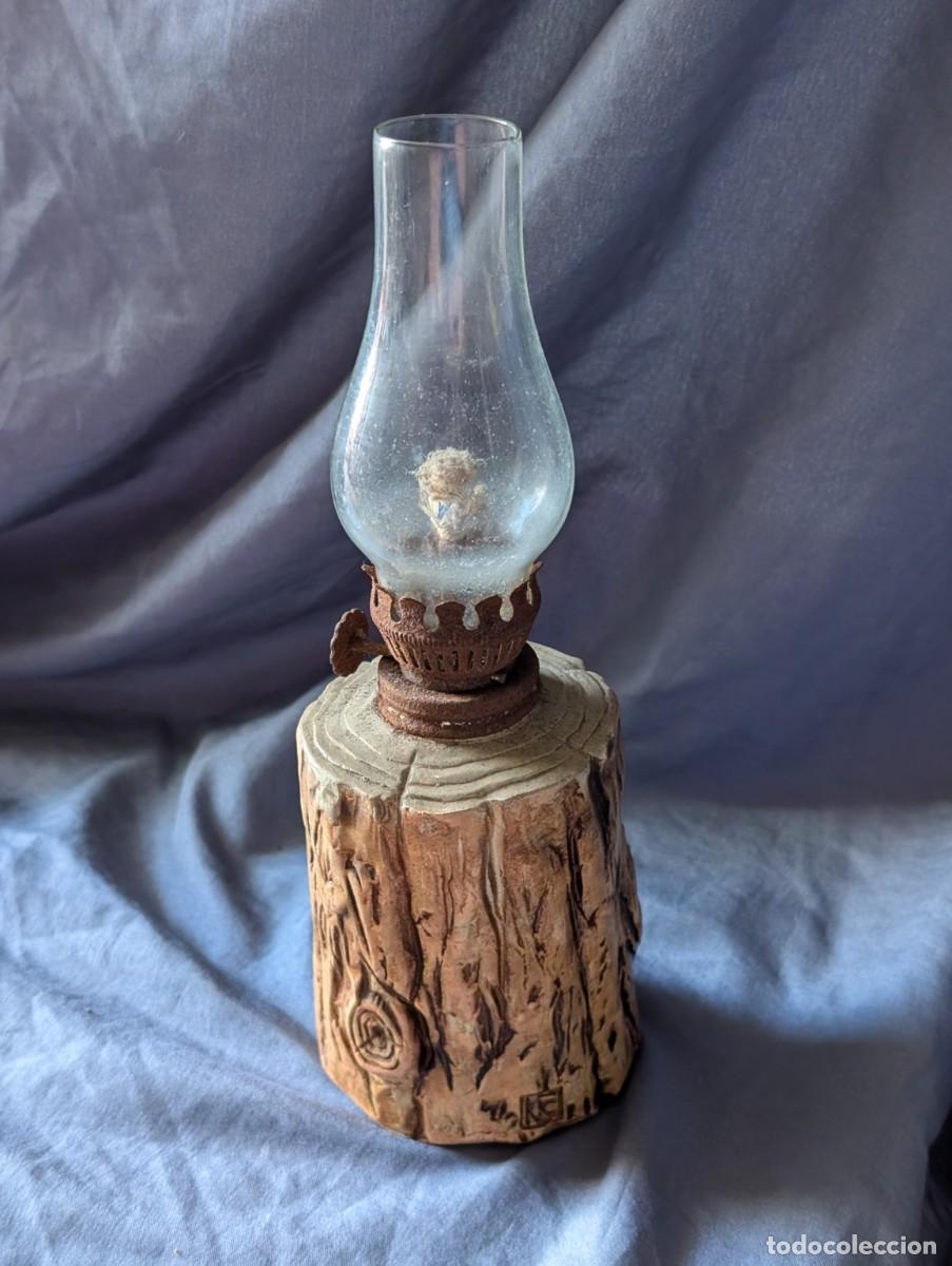 Vintage: L&aacute;mpara Vintage Made in Japan con P&aacute;jaro en Relieve y Tulipa de Cristal &ndash; Estilo Quinqu&eacute; R&uacute;stico