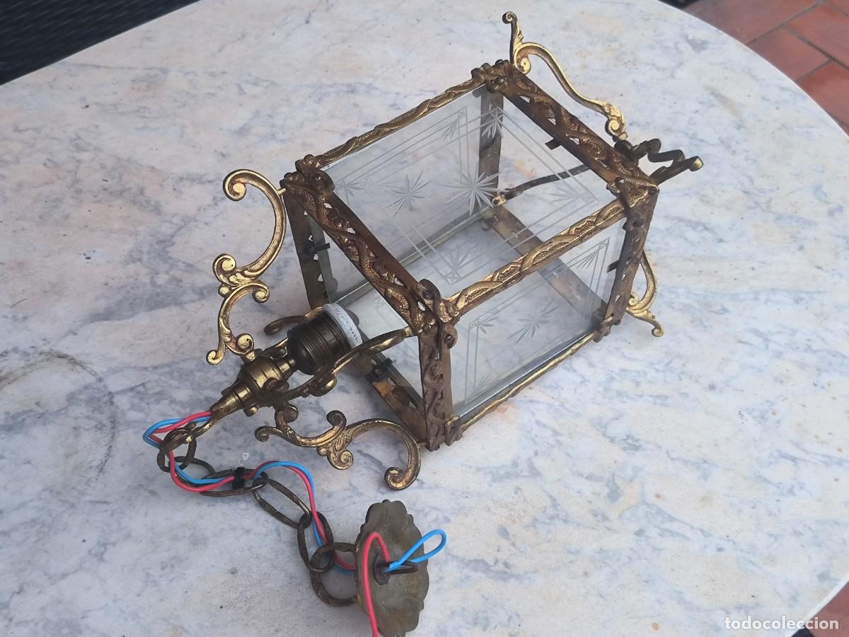 Vintage: L&aacute;mpara de techo metal dorado y cristal