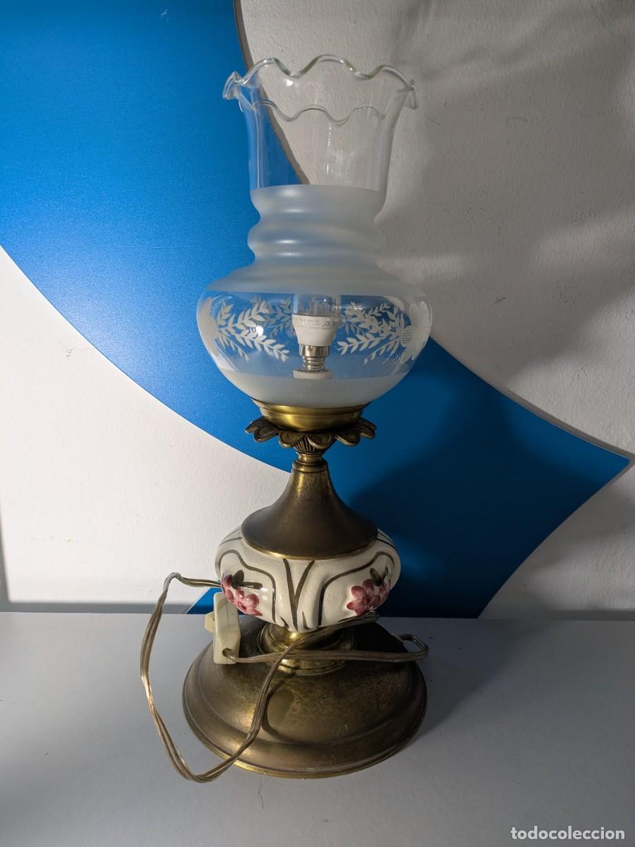 Vintage: L&aacute;mpara de sobremesa estilo quinqu&eacute; (o l&aacute;mpara de aceite el&eacute;ctrica), un objeto decorativo vintage mu