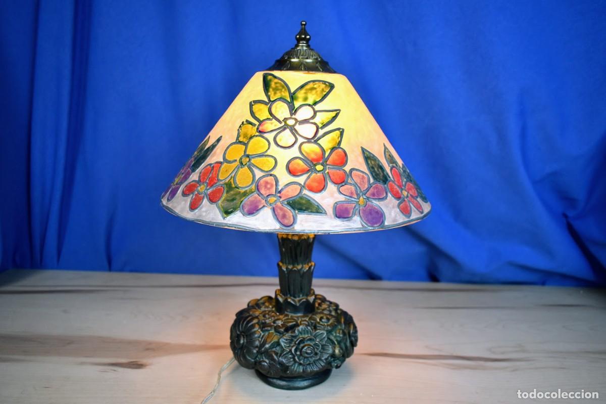 Vintage: L&aacute;mpara vintage de sobremesa estilo Tiffany