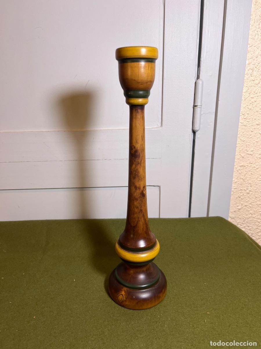 Vintage: Palmatoria antigua de madera torneada y policromada 30 cm &ndash; Candelero r&uacute;stico artesanal vintage