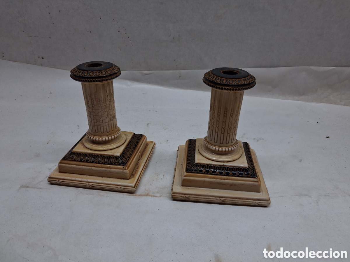 Vintage: dos peque&ntilde;as bases l&aacute;mparas