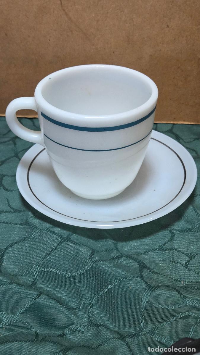 Vintage: taza y plato de cristal opalino vintage
