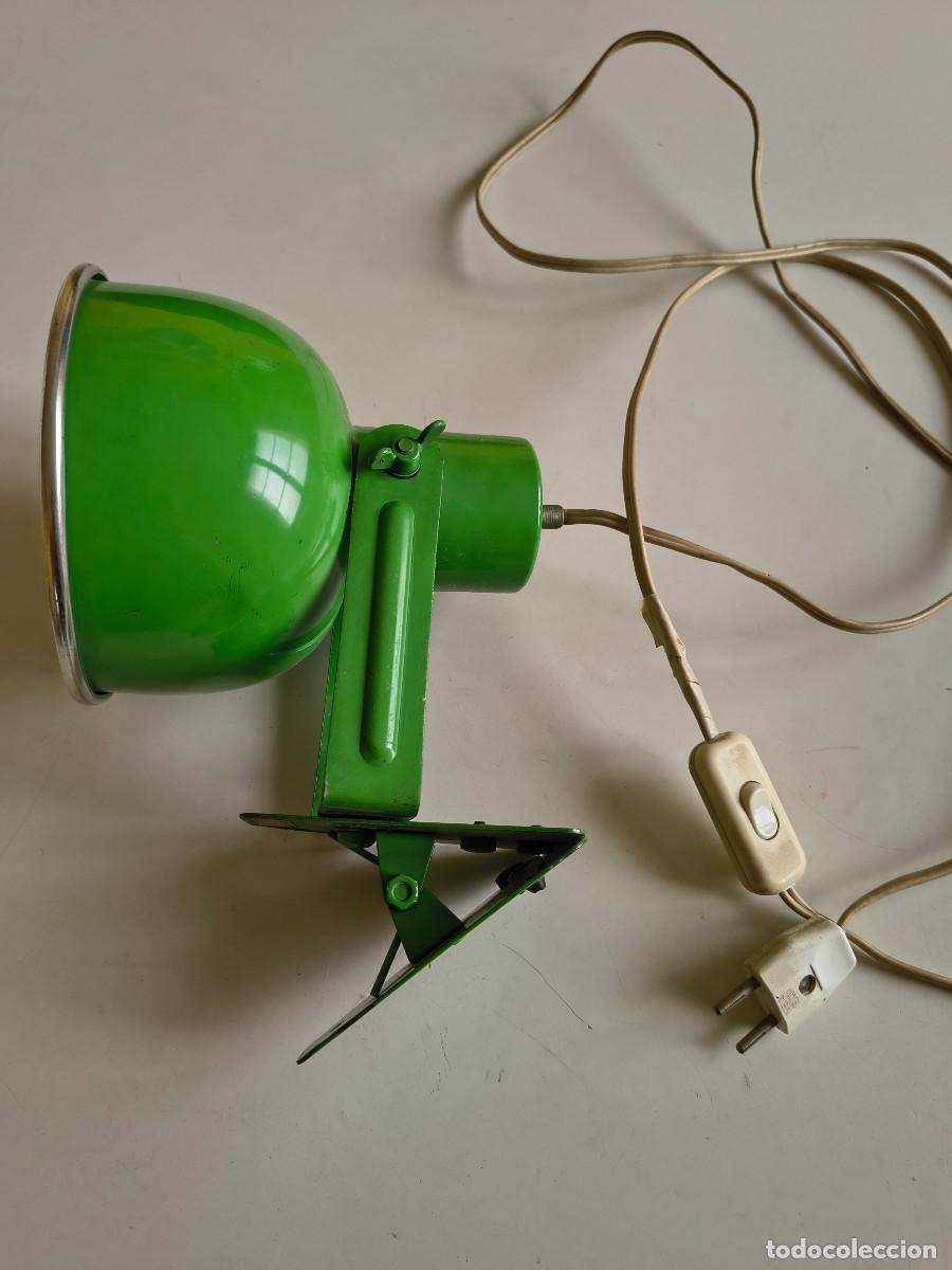 Vintage: LAMPARA TIPO FLEXO DE PINZA VERDE A&Ntilde;OS 80