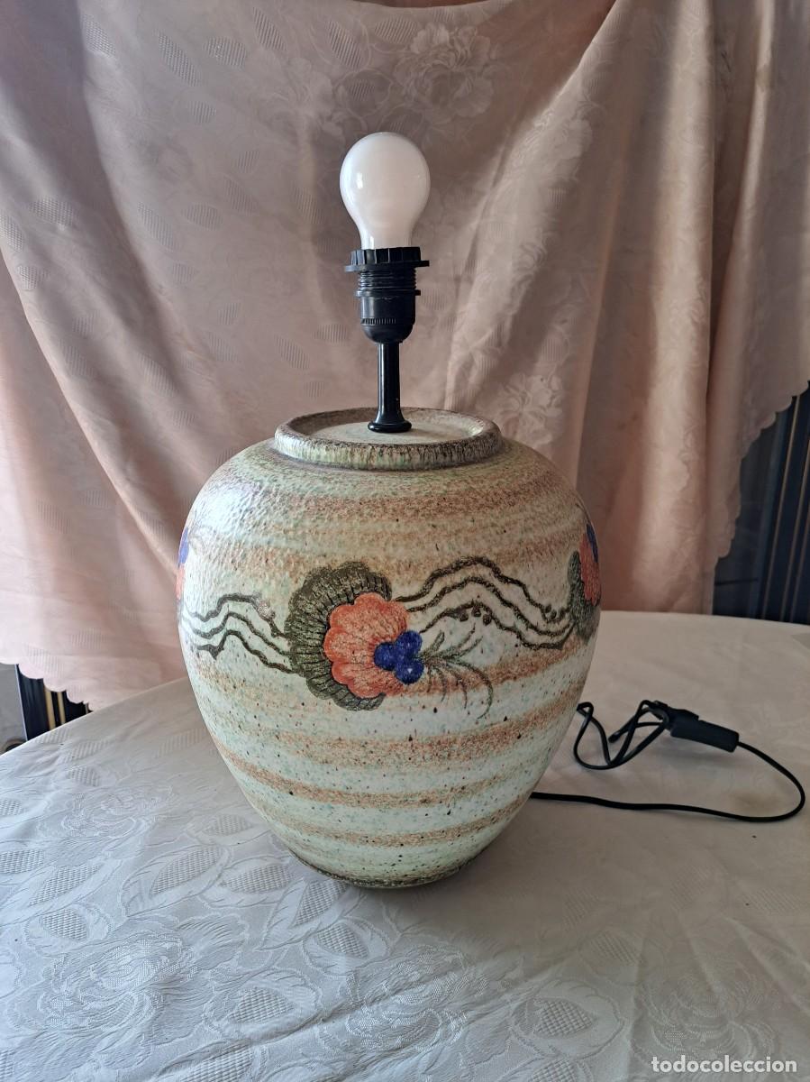 Vintage: Bonita lampara de sobremesa de cer&aacute;mica pintada a mano.