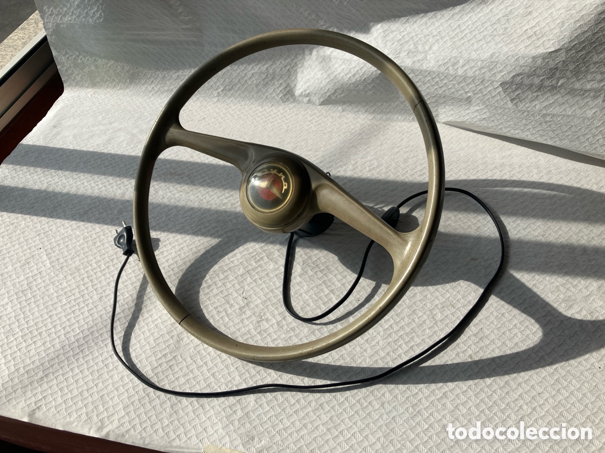 Vintage: Lampara vintage volante Panhard Dyna