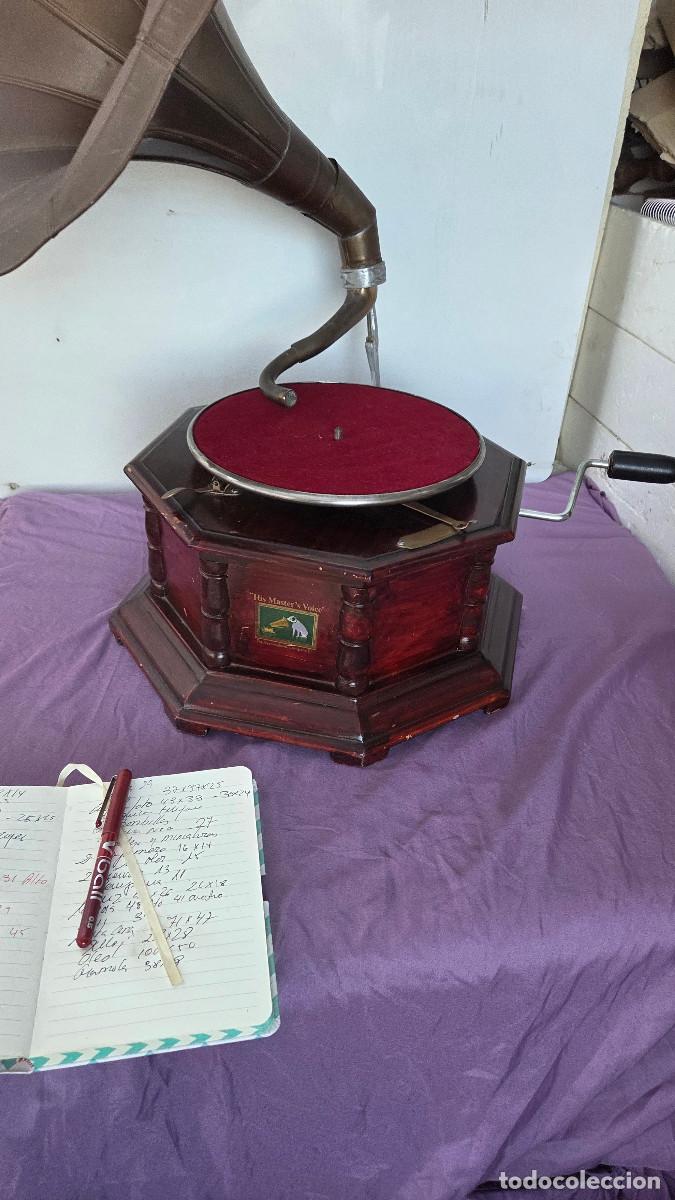 Vintage: gramola antigua de madera la voz de su amo - Foto 2