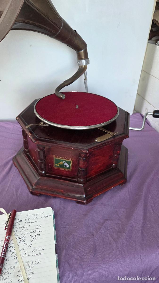 Vintage: gramola antigua de madera la voz de su amo - Foto 3