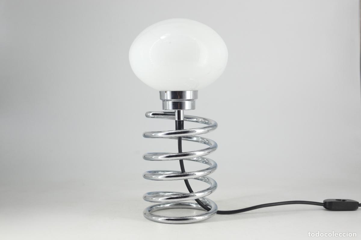 Vintage: L&aacute;mpara de sobremesa espiral Ressort tipo Ingo Maurer muelle space age vintage cromado Francia 70's