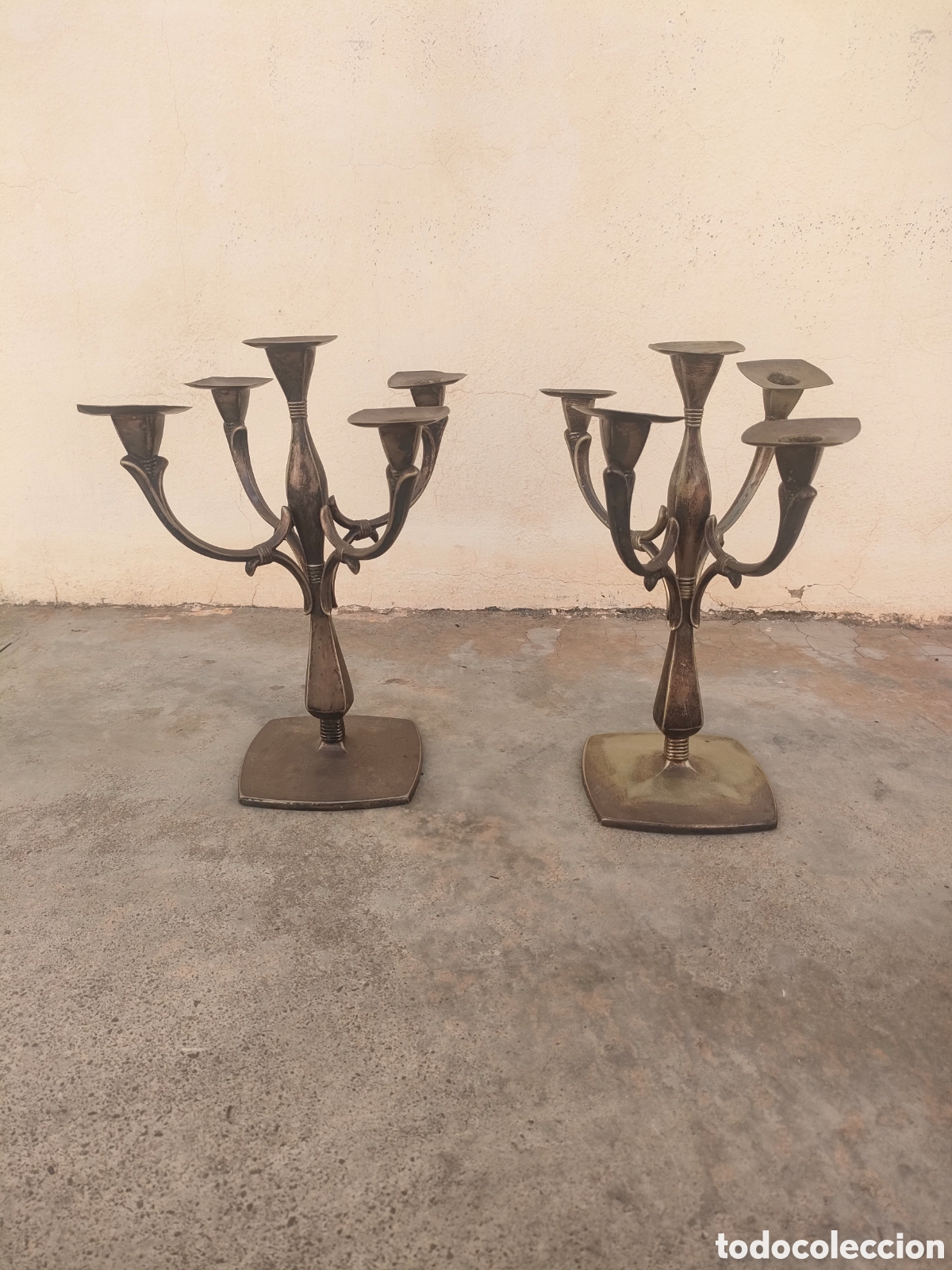 Vintage: Elegante pareja de candelabros antiguos