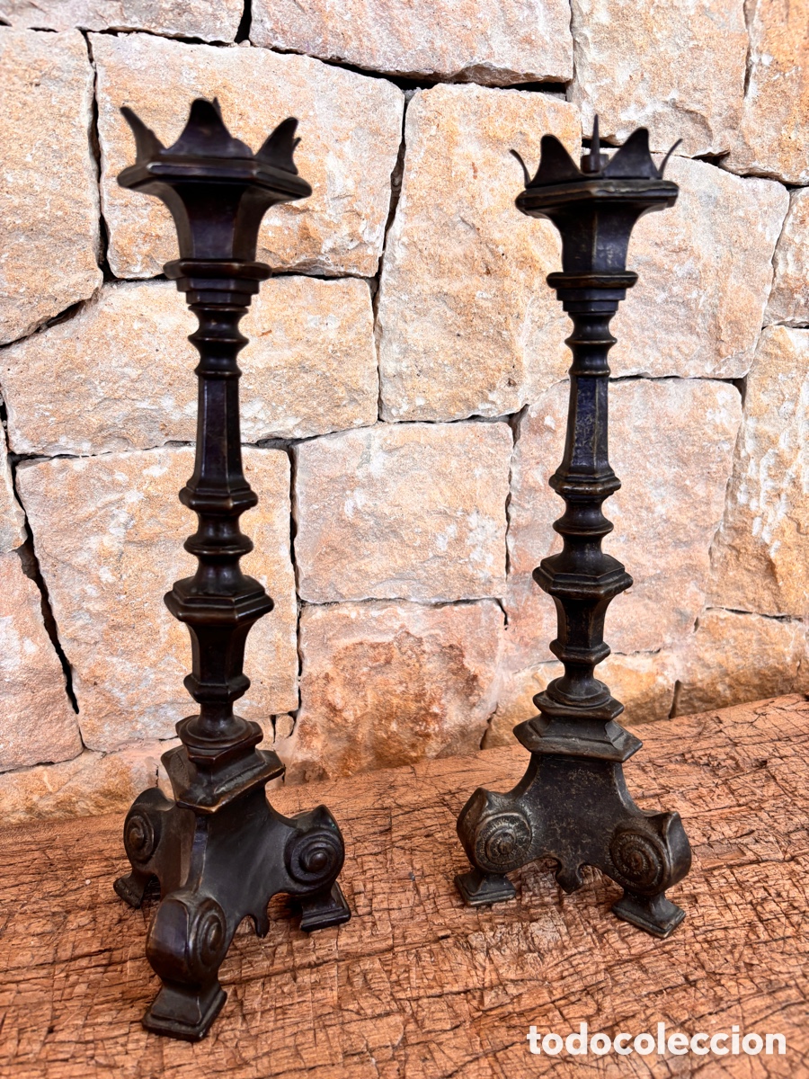 Vintage: Pareja Candelabros Hacheros Neog&oacute;ticos de Altar