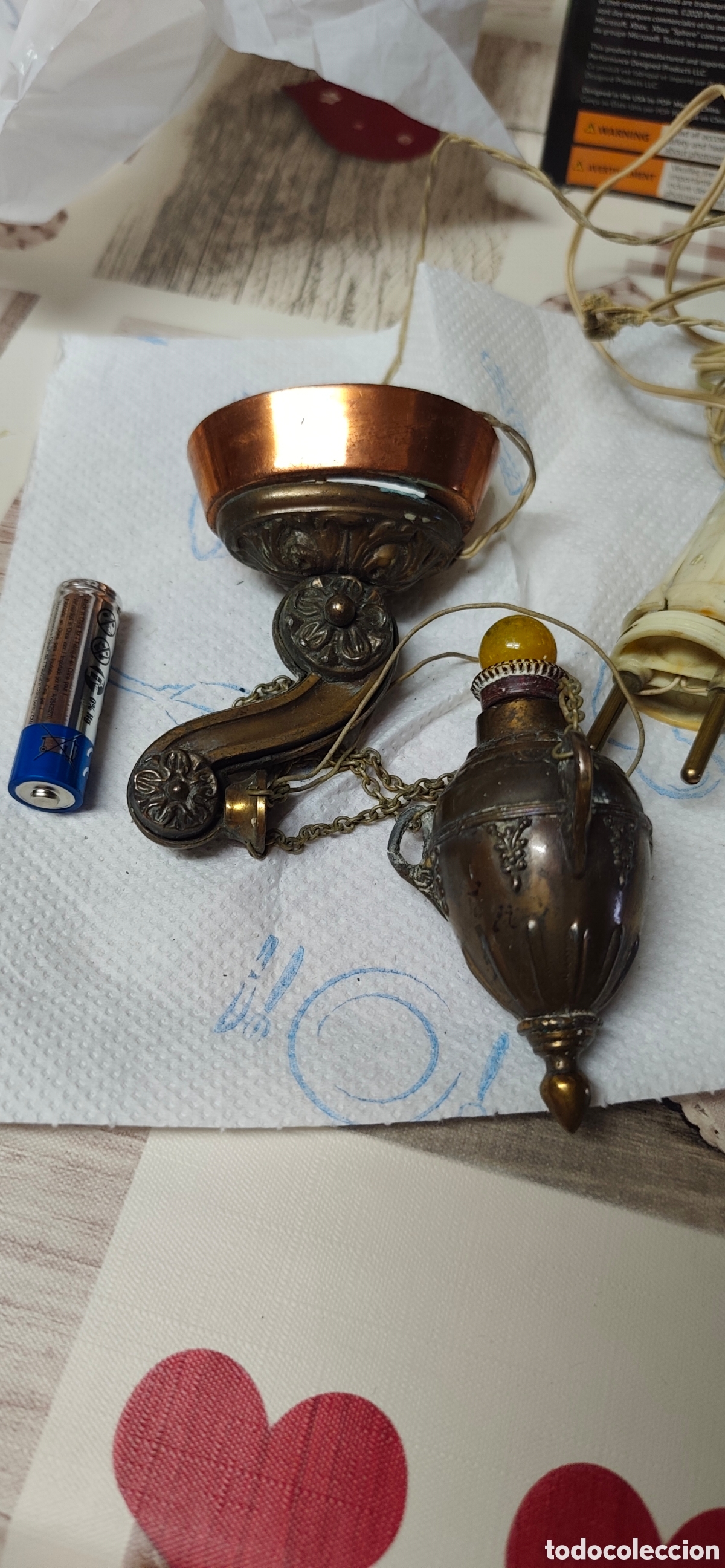 Vintage: Rara L&aacute;mpara de Pared / Quitamiedos de Bronce con Enchufe Transformador Original (A&ntilde;os 40)