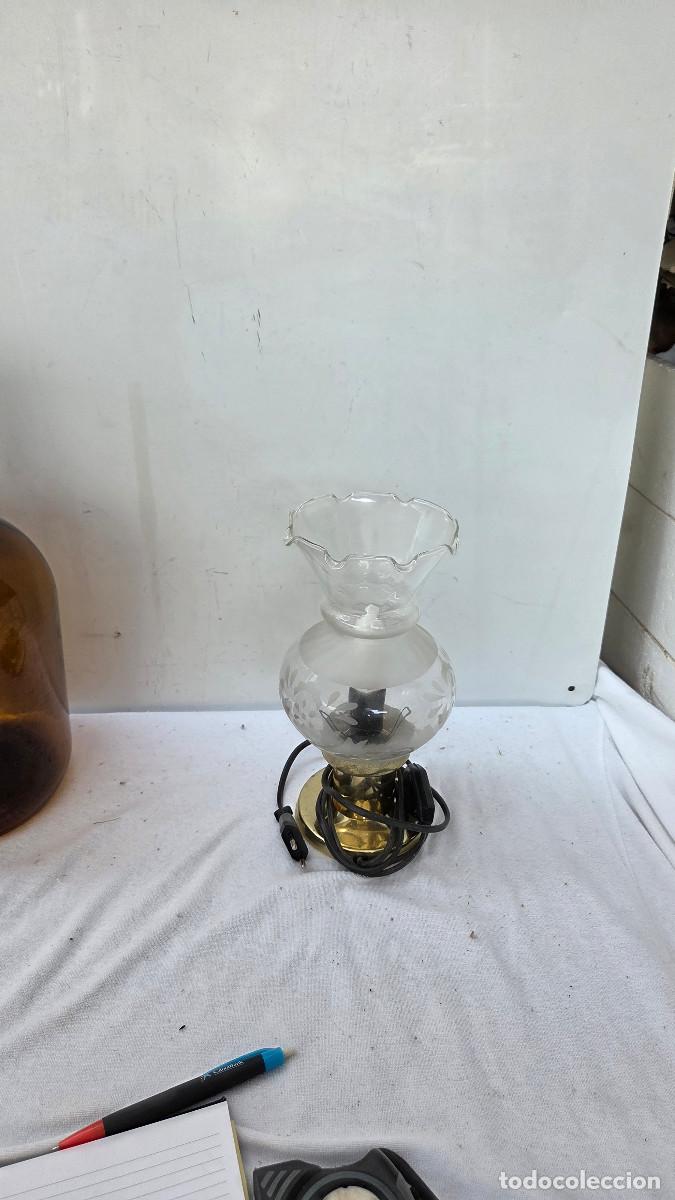 Vintage: lampara de mesa metal