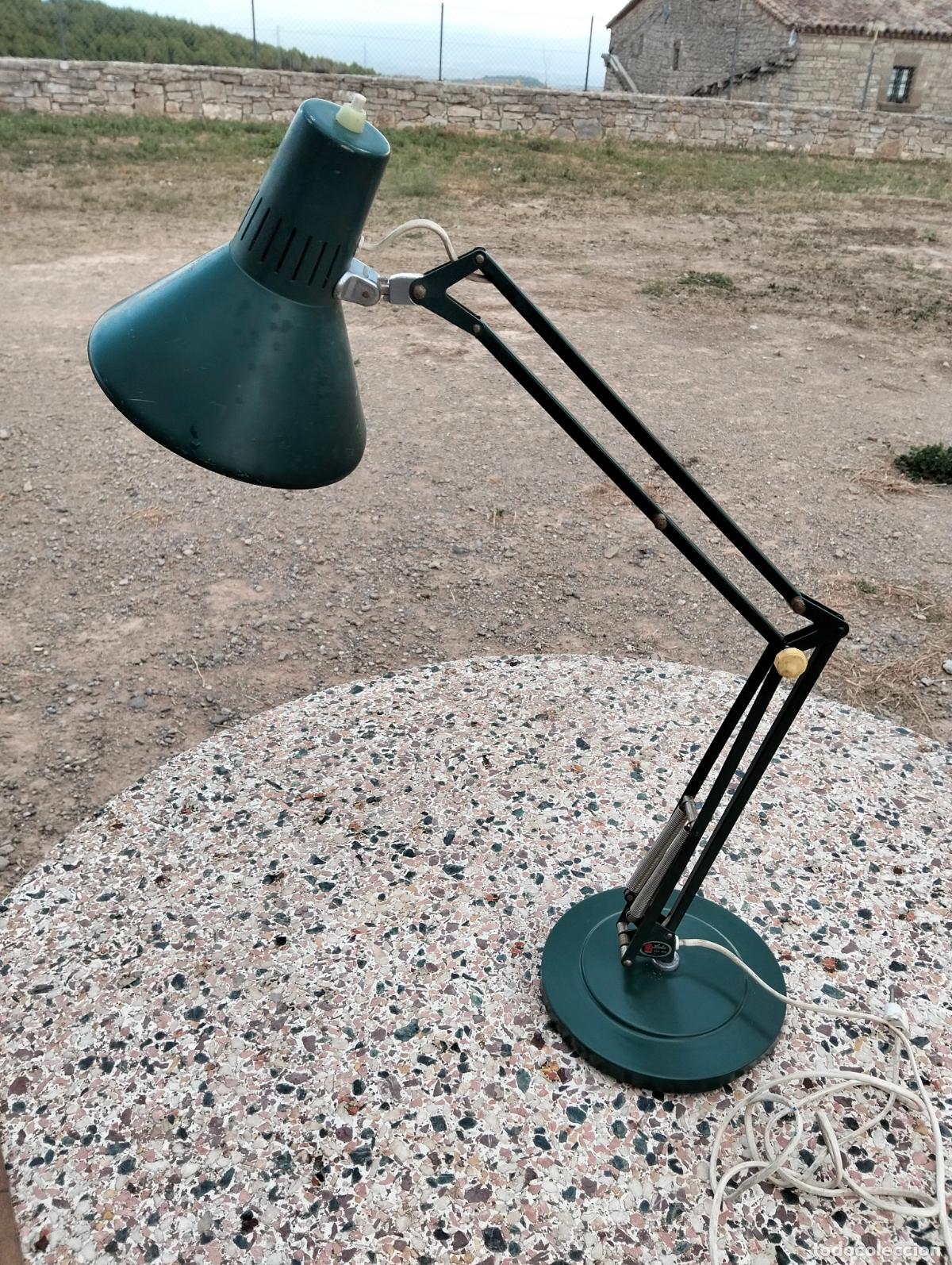 Vintage: Antigua l&aacute;mpara flexo de sobremesa de trabajo oficina metal color verde oscuro marca Ledu a&ntilde;os 60
