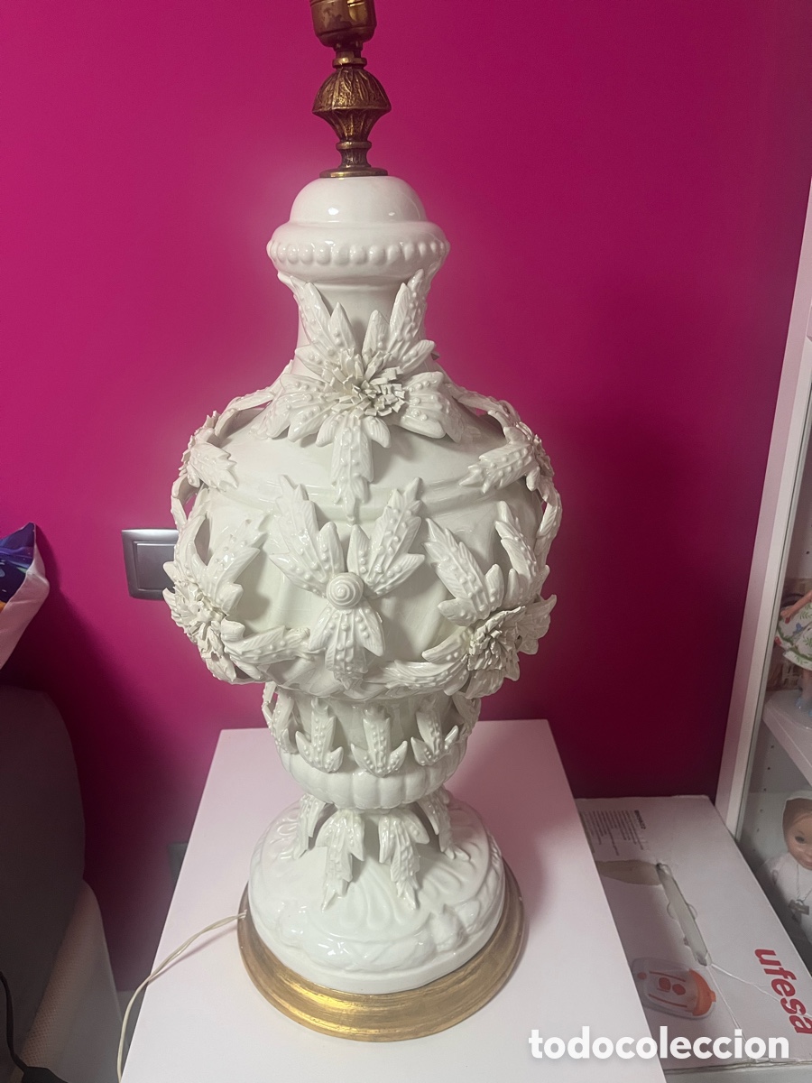 Vintage: Expectacular lampara manises gran tama&ntilde;o , pie de madera ceramica blanca