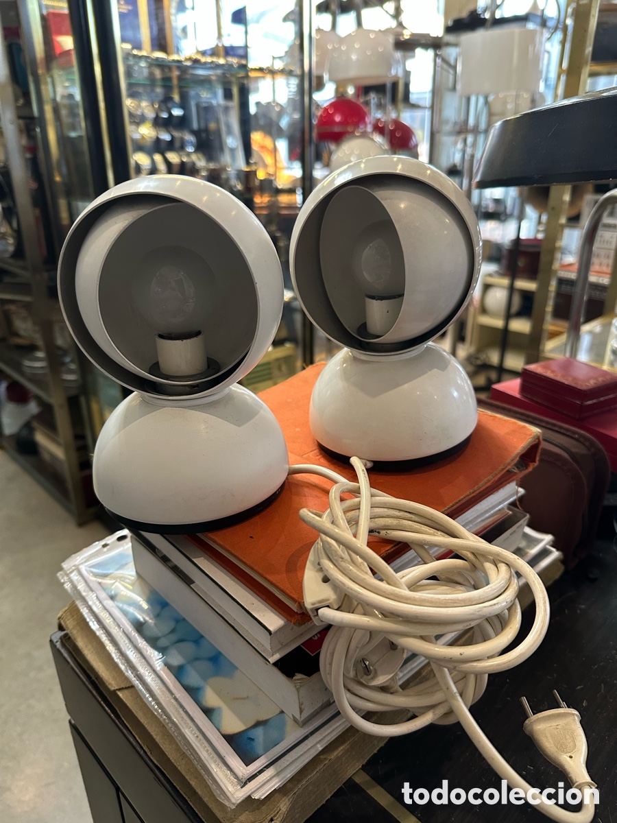 Vintage: PAREJA (2) DE LAMPARAS ARTEMIDE MODELO ECLISSE BLANCAS DISE&Ntilde;O DE VICO MAGISTRETTI DE LOS A&Ntilde;OS 70