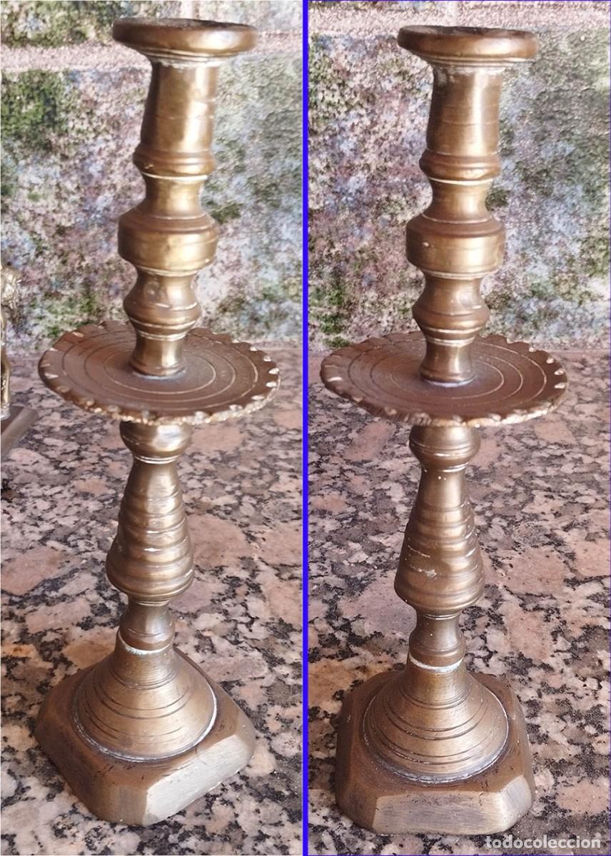 Vintage: ANTIGUO CANDELABRO DE BRONCE 20 CENTIMETROS DE ALTO BASE CUADRADA