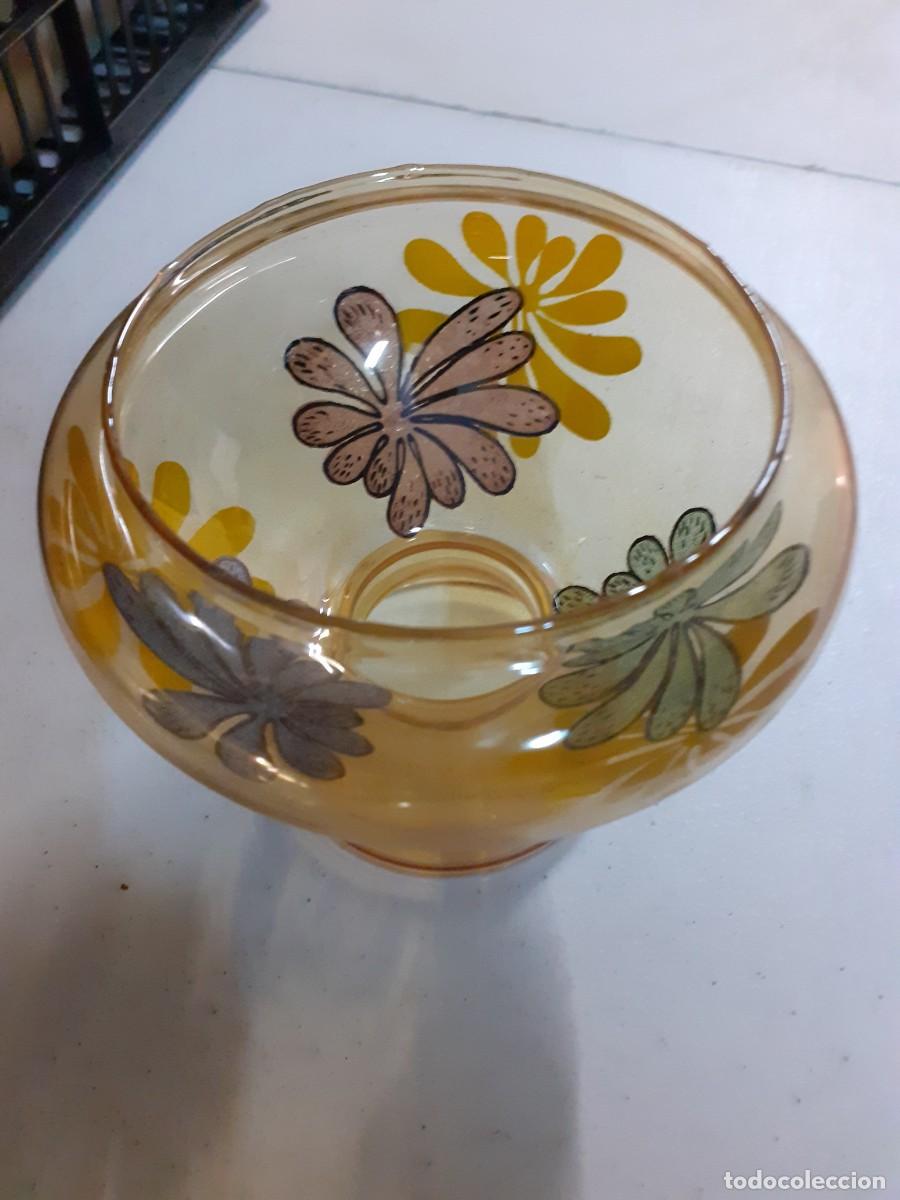 Vintage: Tulipa de quinqu&eacute; pintada con flores - Foto 3