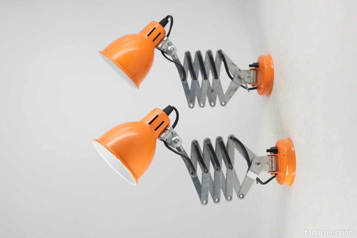 Vintage: lampara aplique acorde&oacute;n tijera extensible metal lacado naranja espa&ntilde;a a&ntilde;os 70
