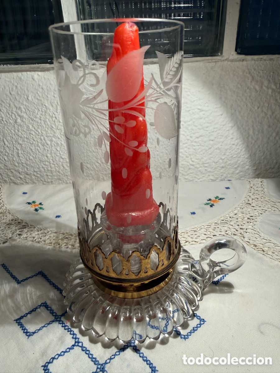 Vintage: Porta velas de c&aacute;mara vintage de vidrio grabado con Hurac&aacute;n