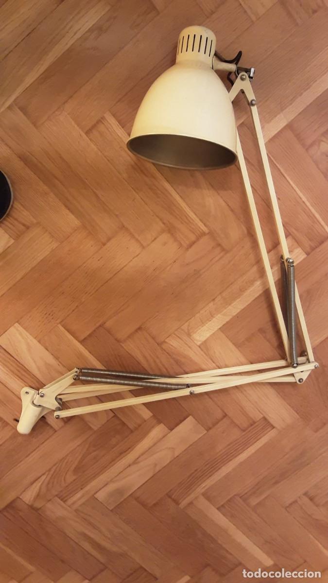 Vintage: Pareja de l&aacute;mparas articuladas de pared marca METALARTE Modelo ARMA A&ntilde;os 60-70 tipo flexo.
