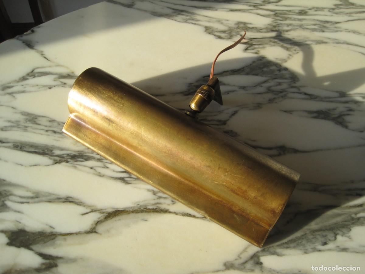 Vintage: APLIQUE DE METAL DORADO PARA ILUMINAR CUADROS - L&Aacute;MPARA - FOCO