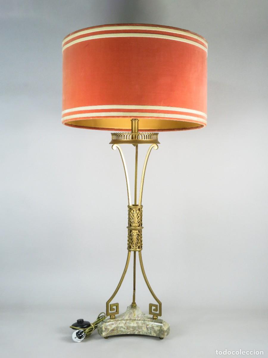 Vintage: L&aacute;mpara de sobremesa de estilo Hollywood Regency base de m&aacute;rmol Rafael Garc&iacute;a a&ntilde;os 1960 y 1970