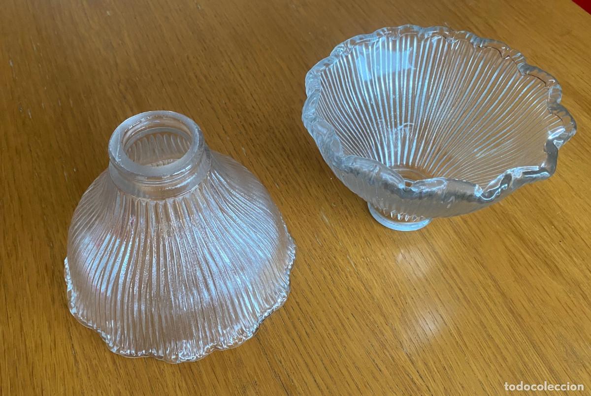 Vintage: 2 tulipas de vidrio antiguas, 13 x 18 cm. Boca para aplique de 5,5 cm