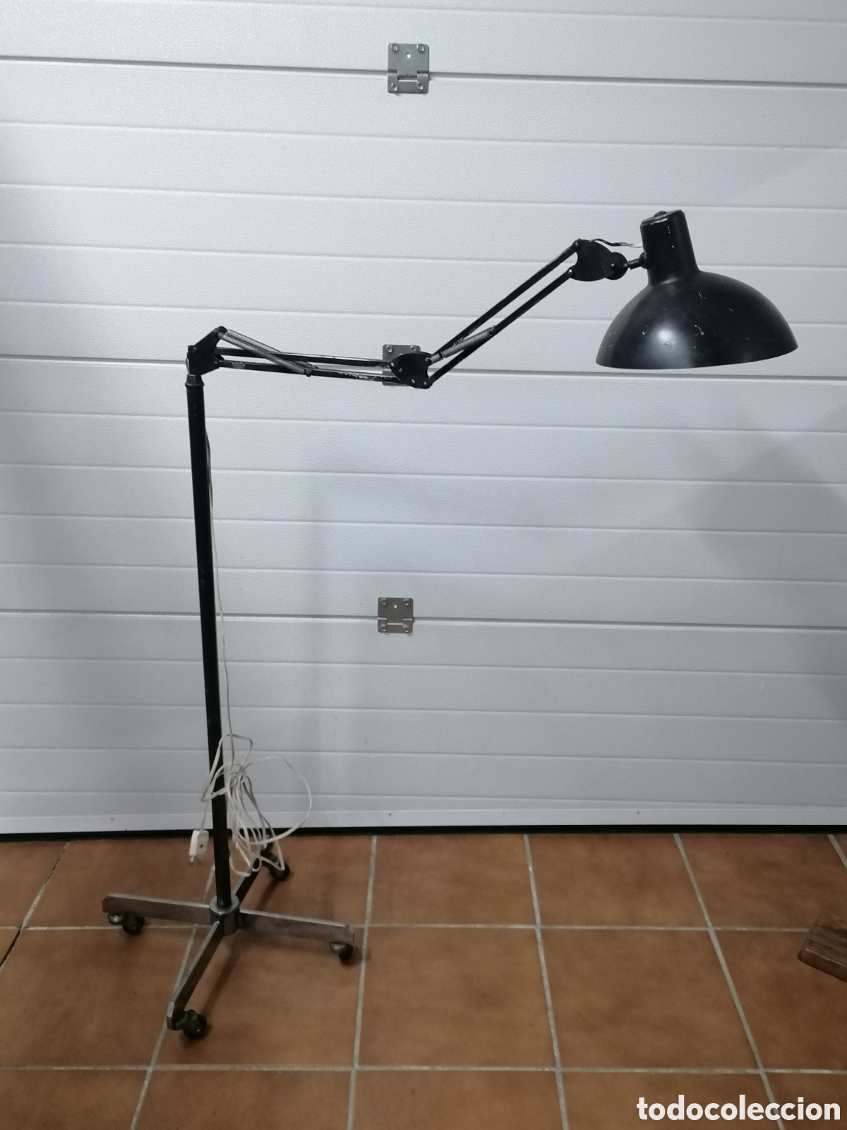 Vintage: Lampara de pie industrial vintage